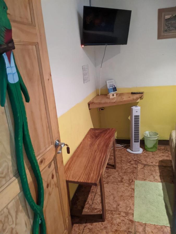 Guesthouse Casa Lapa2 Alajuela Ngoại thất bức ảnh